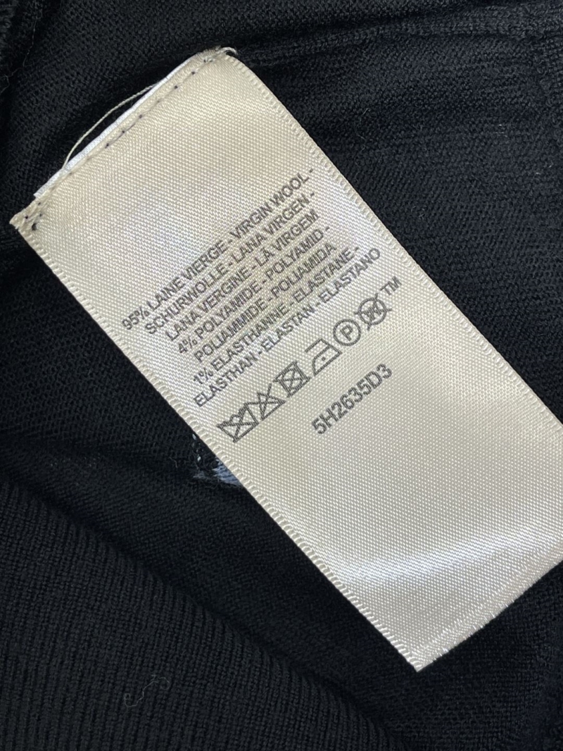 H**me5 sweaters